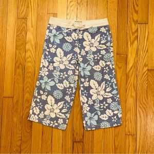 Mini Boden Blue Hawaiian Floral Capris 9/10